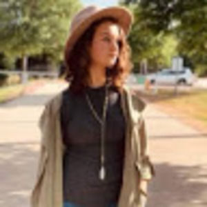 Meet your Posher, Alana